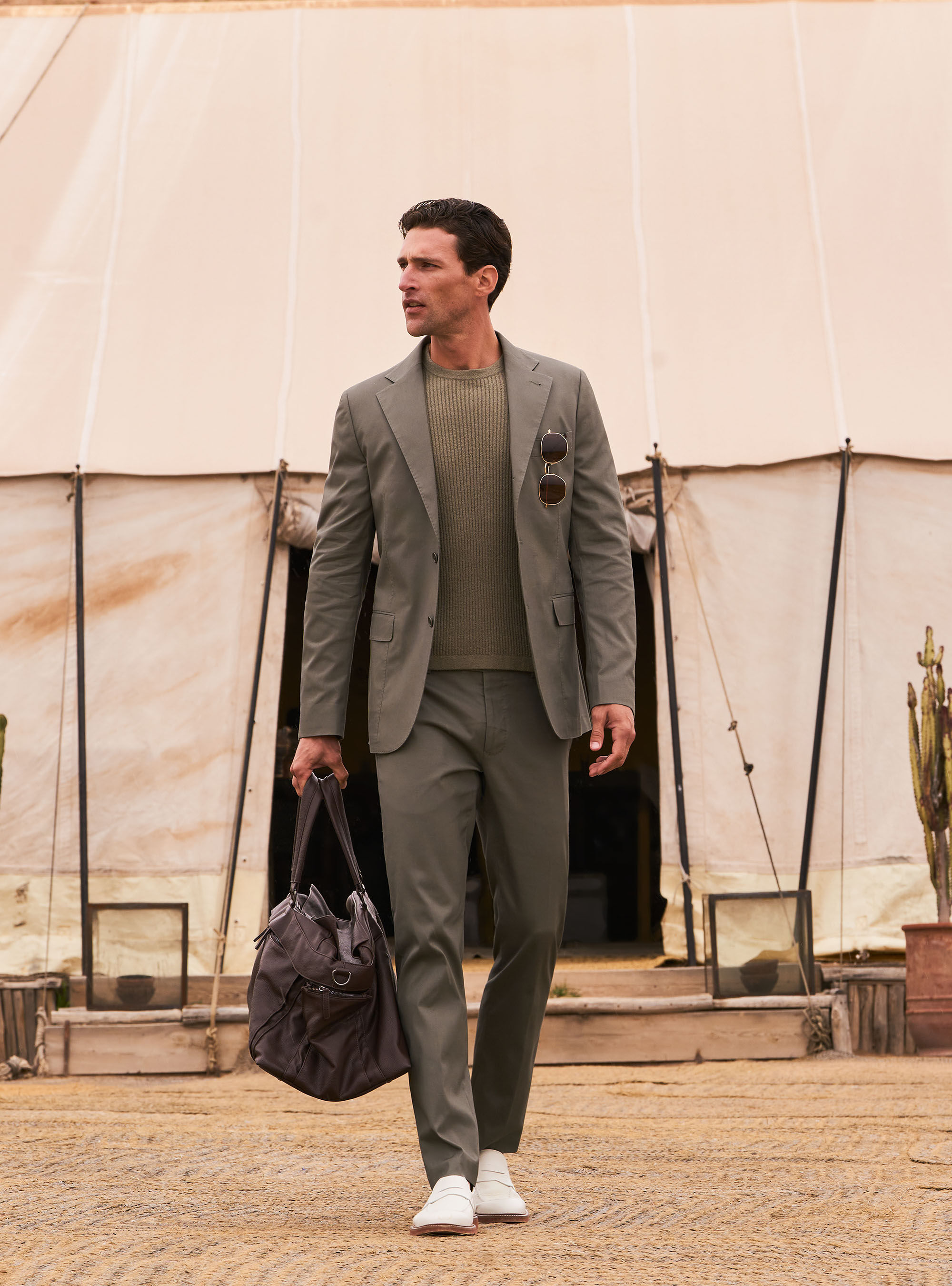 Lookbook 5 - Costume verte en coton